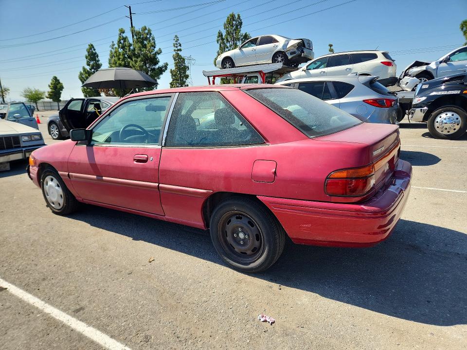 1995 FORD ESCORT LX
